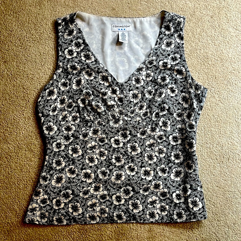 Floral sleeveless top; size 12. Profesional, cute, and comfortable!